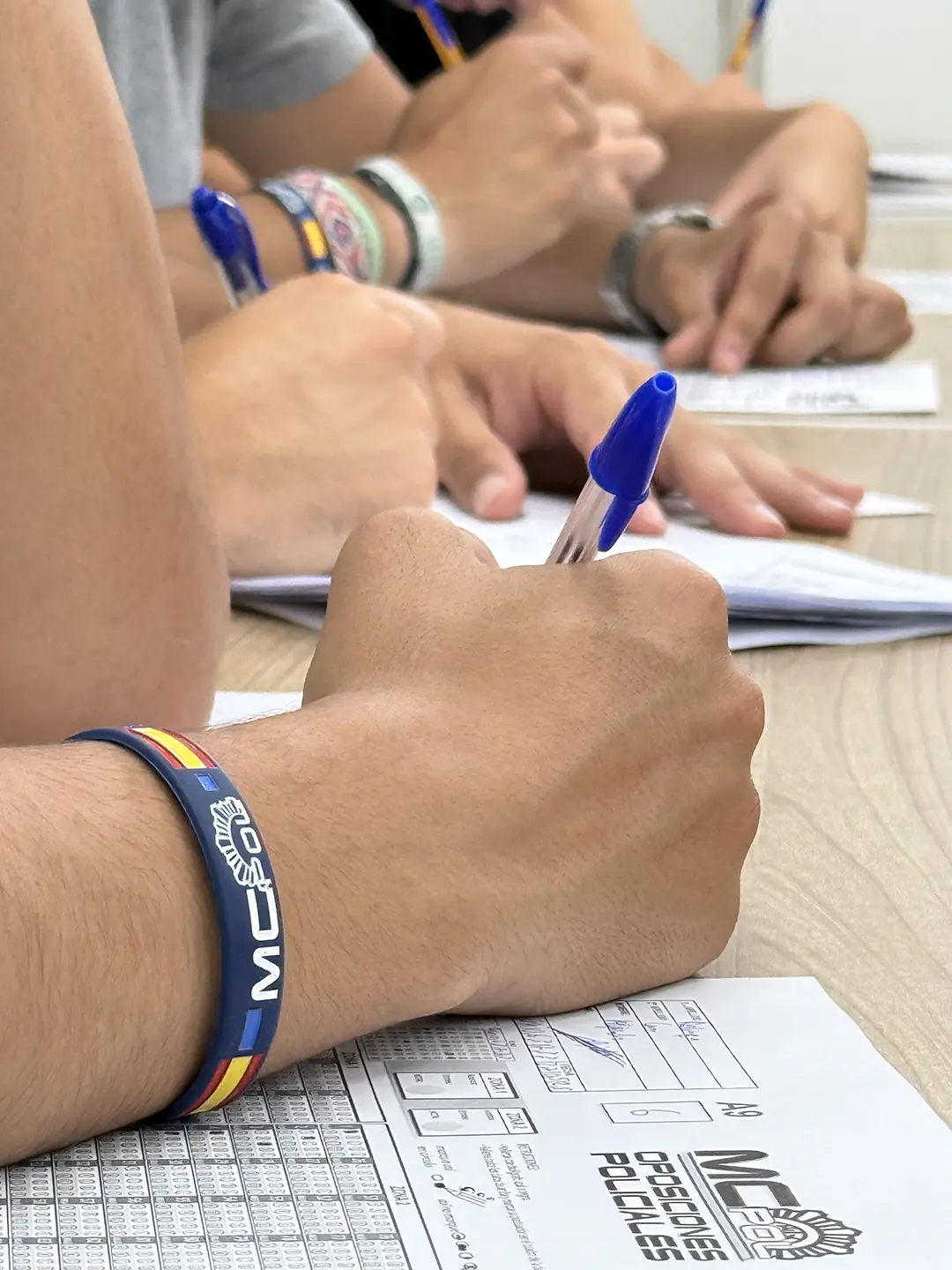 Oposición al cuerpo nacional de policía. McPOL Academia de oposiciones policial.